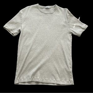 Zara Men’s Large/Medium 100% Cotton Ribbed T-Shirt in Light Grey.